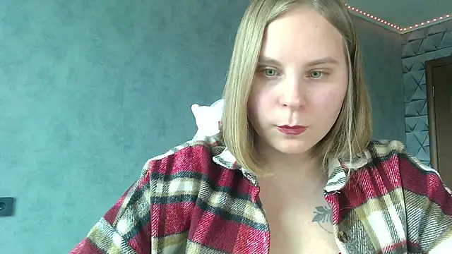 Snapshot of Thalia__Star chatting on 25, 1, 2025 Thalia Star online show from 25, 1, 2025
