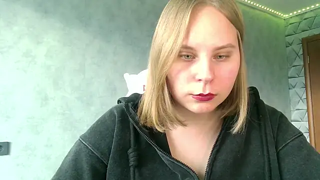 Snapshot of Thalia__Star chatting on 26, 1, 2025 Thalia Star online show from 26, 1, 2025