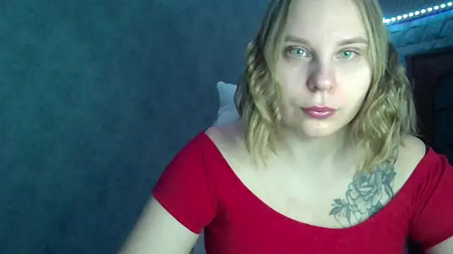 Snapshot of Thalia__Star chatting on 14, 2, 2025 Thalia Star online show from 14, 2, 2025