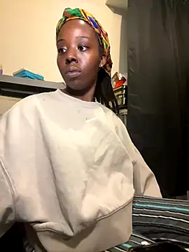 Snapshot of choclatepeaach chatting on 11, 11, 2025 choclatepeaach online show from 11, 11, 2025