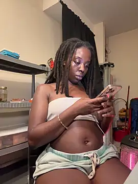 Snapshot of choclatepeaach chatting on 23, 11, 2025 choclatepeaach online show from 23, 11, 2025