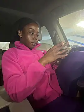 choclatepeaach online show from 31, 3, 2026