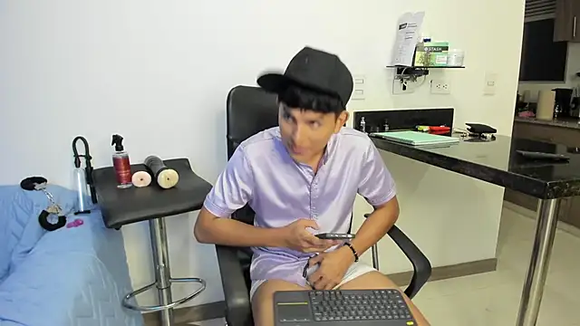 Snapshot of Lyam_ap chatting on 18, 1, 2025 Lyam ap online show from 18, 1, 2025