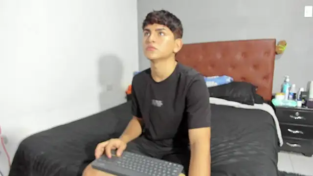 Snapshot of Lyam_ap chatting on 18, 3, 2025 Lyam ap online show from 18, 3, 2025