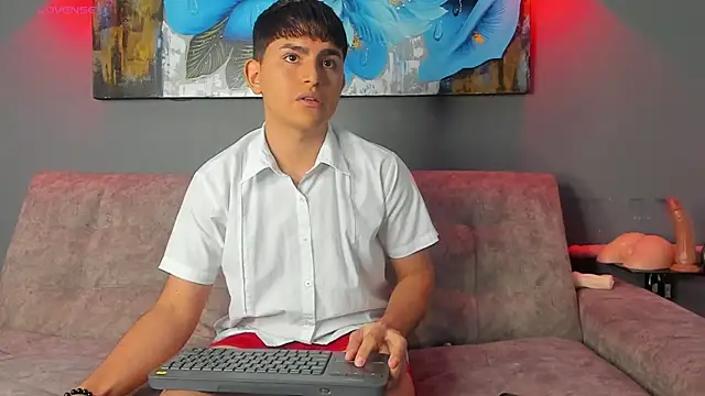 Snapshot of Lyam_ap chatting on 4, 12, 2025 Lyam ap online show from 4, 12, 2025