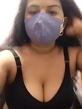 Snapshot of Dr_Chhaya chatting on 5, 11, 2025 Dr Chhaya online show from 5, 11, 2025