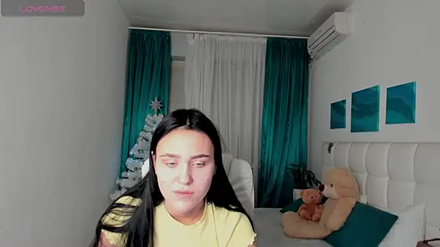 Snapshot of CooperAllana chatting on 27, 12, 2024 CooperAllana online show from 27, 12, 2024