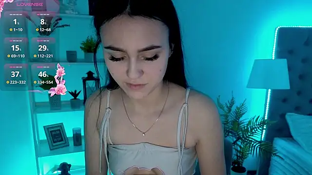Snapshot of CooperAllana chatting on 13, 2, 2025 CooperAllana online show from 13, 2, 2025
