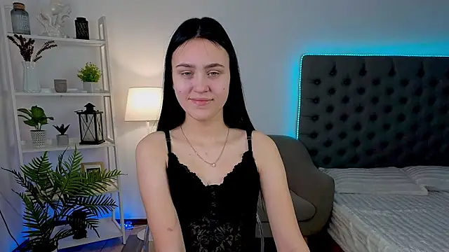 Snapshot of CooperAllana chatting on 28, 2, 2025 CooperAllana online show from 28, 2, 2025