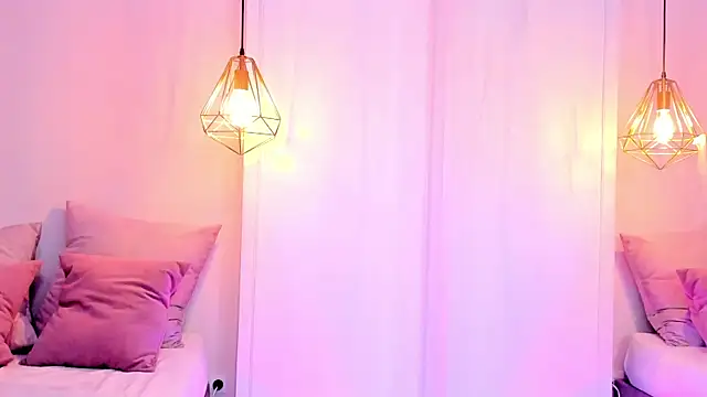 Snapshot of mallie_quinn chatting on 25, 12, 2024 mallie quinn online show from 25, 12, 2024