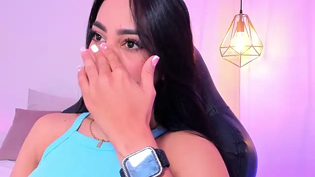 Snapshot of mallie_quinn chatting on 4, 1, 2025 mallie quinn online show from 4, 1, 2025