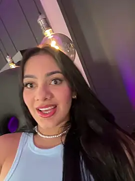 Snapshot of mallie_quinn chatting on 10, 2, 2025 mallie quinn online show from 10, 2, 2025