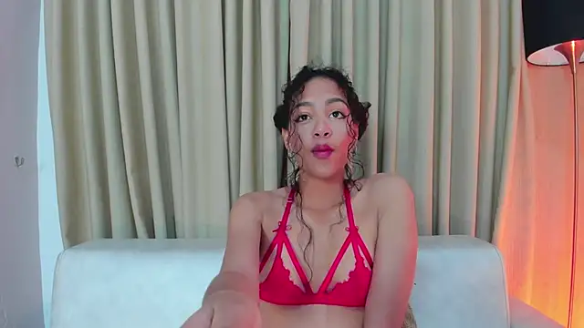 AntonellaHall  online show from 6, 3, 2025