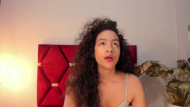 AntonellaHall  online show from 21, 10, 2025