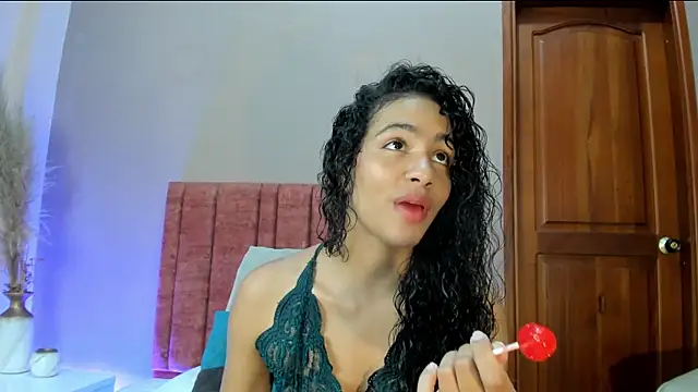 AntonellaHall  online show from 10, 6, 2026