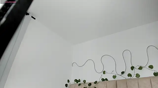 Kaseydelvey online show from 21, 4, 2026