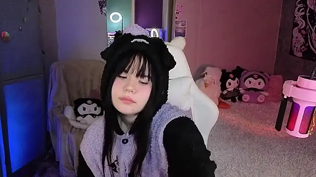 ClaireFaers  online show from 14, 1, 2026