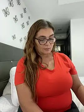 AntonellaAlondra4 online show from 21, 2, 2025