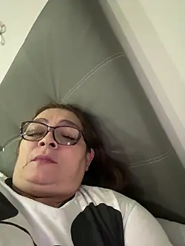 AntonellaAlondra4 online show from 10, 9, 2025