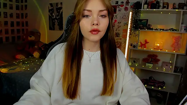 Snapshot of AkiraKatsu chatting on 29, 11, 2025 AkiraKatsu online show from 29, 11, 2025