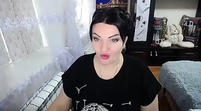 Lady Boom Wild  online show from 28, 1, 2025