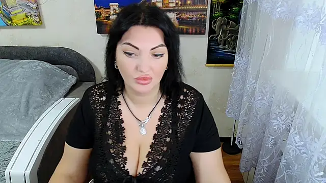 Lady Boom Wild  online show from 7, 10, 2025