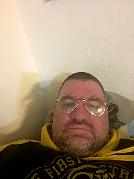 Snapshot of thetobmaster200 chatting on 1, 12, 2024 thetobmaster200 online show from 1, 12, 2024