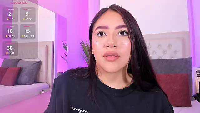 nicolle pierce online show from 16, 4, 2026