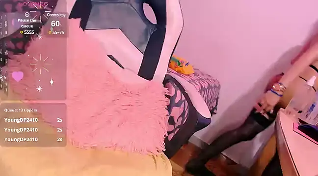 Venecia Sweet online show from 31, 1, 2025