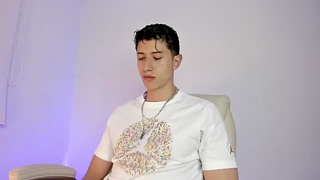 Dorianmistery2322  online show from 18, 4, 2026