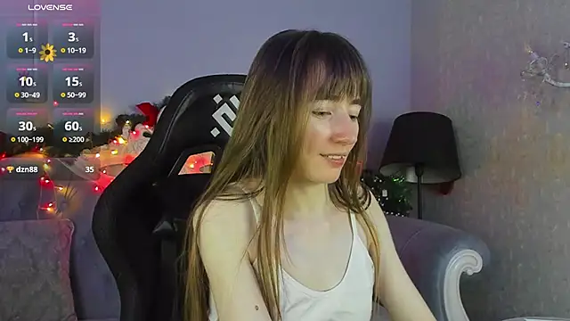 MillicentFarrell online show from 17, 1, 2025