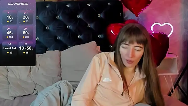 MillicentFarrell online show from 2, 2, 2025