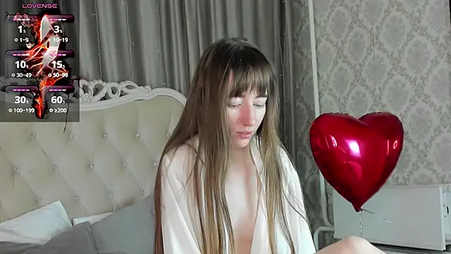 MillicentFarrell online show from 16, 2, 2025