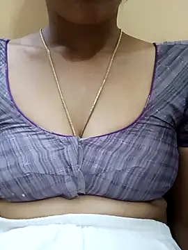 Snapshot of latha_telugu chatting on 6, 11, 2025 latha telugu online show from 6, 11, 2025