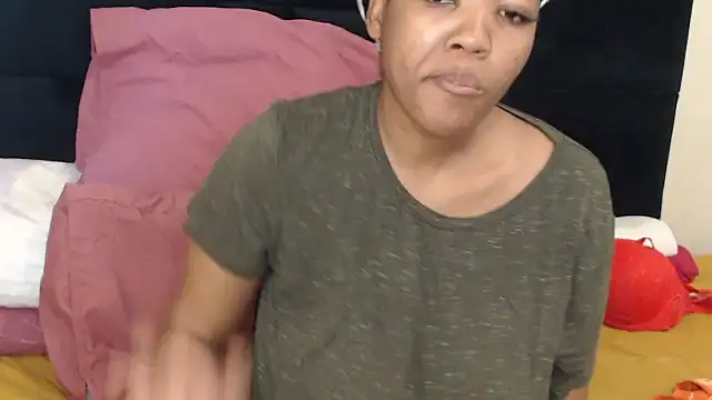 Busty-Londie online show from 26, 9, 2025