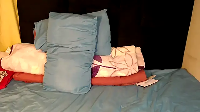 Busty-Londie online show from 2, 2, 2026