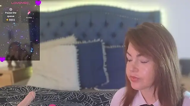 QueenYsuRey online show from 26, 9, 2025