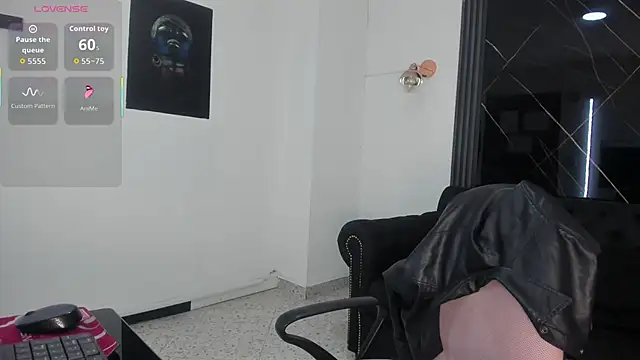 miacarperr1 online show from 13, 2, 2026