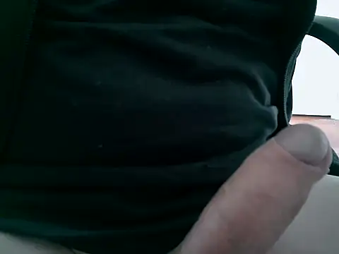 lovedoggy03 online show from 9, 11, 2025