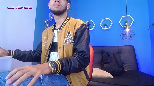 Snapshot of jhon_ath chatting on 23, 10, 2025 jhon ath online show from 23, 10, 2025