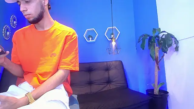 Snapshot of jhon_ath chatting on 28, 11, 2025 jhon ath online show from 28, 11, 2025