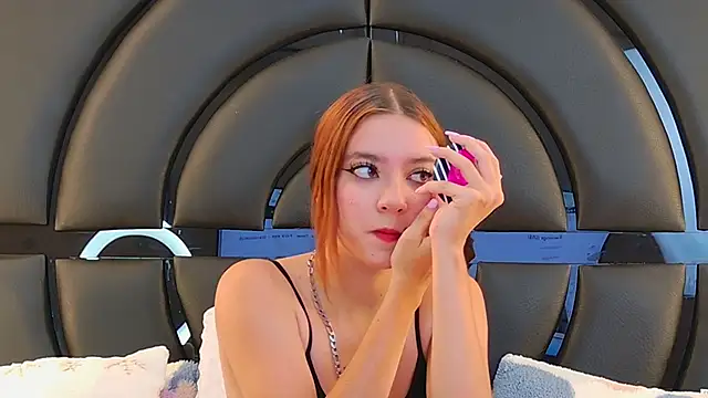 Snapshot of LiliFox18 chatting on 9, 3, 2025 LiliFox18 online show from 9, 3, 2025