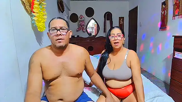 Snapshot of rosi_pamela chatting on 11, 6, 2026 rosi pamela online show from 11, 6, 2026
