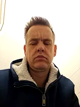 Hectorthyssen1 online show from 11, 1, 2025