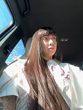 itsemiliasommer online show from 20, 2, 2025