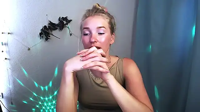 Queen ofLove online show from 22, 5, 2026