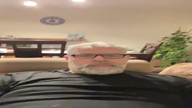 Silverfoxxx-73 online show from 10, 1, 2025