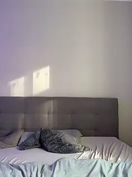 lunawolf21 online show from 22, 2, 2025