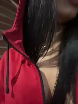 Lolitacooper online show from 13, 3, 2025