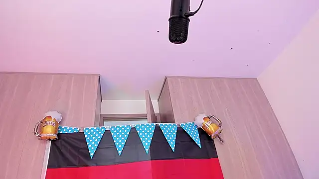 Snapshot of AndreaVelasco chatting on 28, 9, 2025 AndreaVelasco online show from 28, 9, 2025